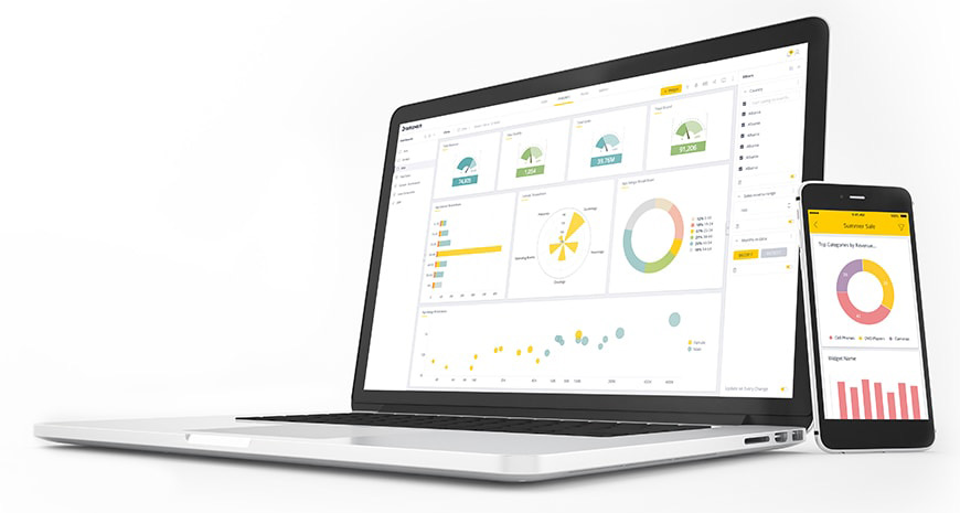 Sisense running on a laptop